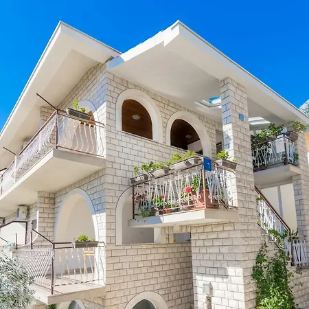 Apartment Holiday Makarská Exteriér fotografie
